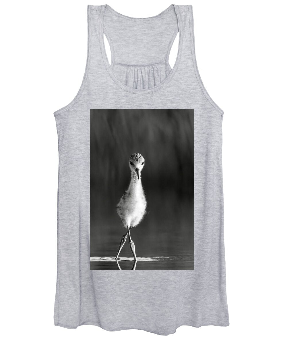Curious Young Bird Standing in Water - Women's Tank Top