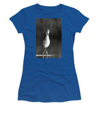 Curious Young Bird Standing in Water - Women's T-Shirt