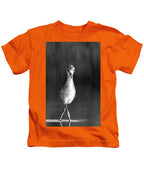 Curious Young Bird Standing in Water - Kids T-Shirt