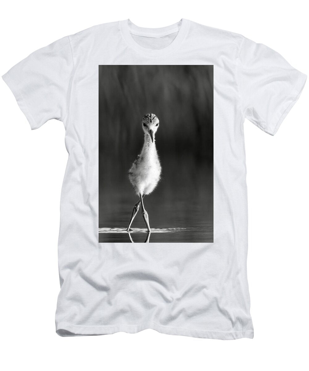 Curious Young Bird Standing in Water - T-Shirt