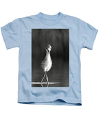 Curious Young Bird Standing in Water - Kids T-Shirt