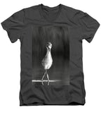 Curious Young Bird Standing in Water - Men's V-Neck T-Shirt