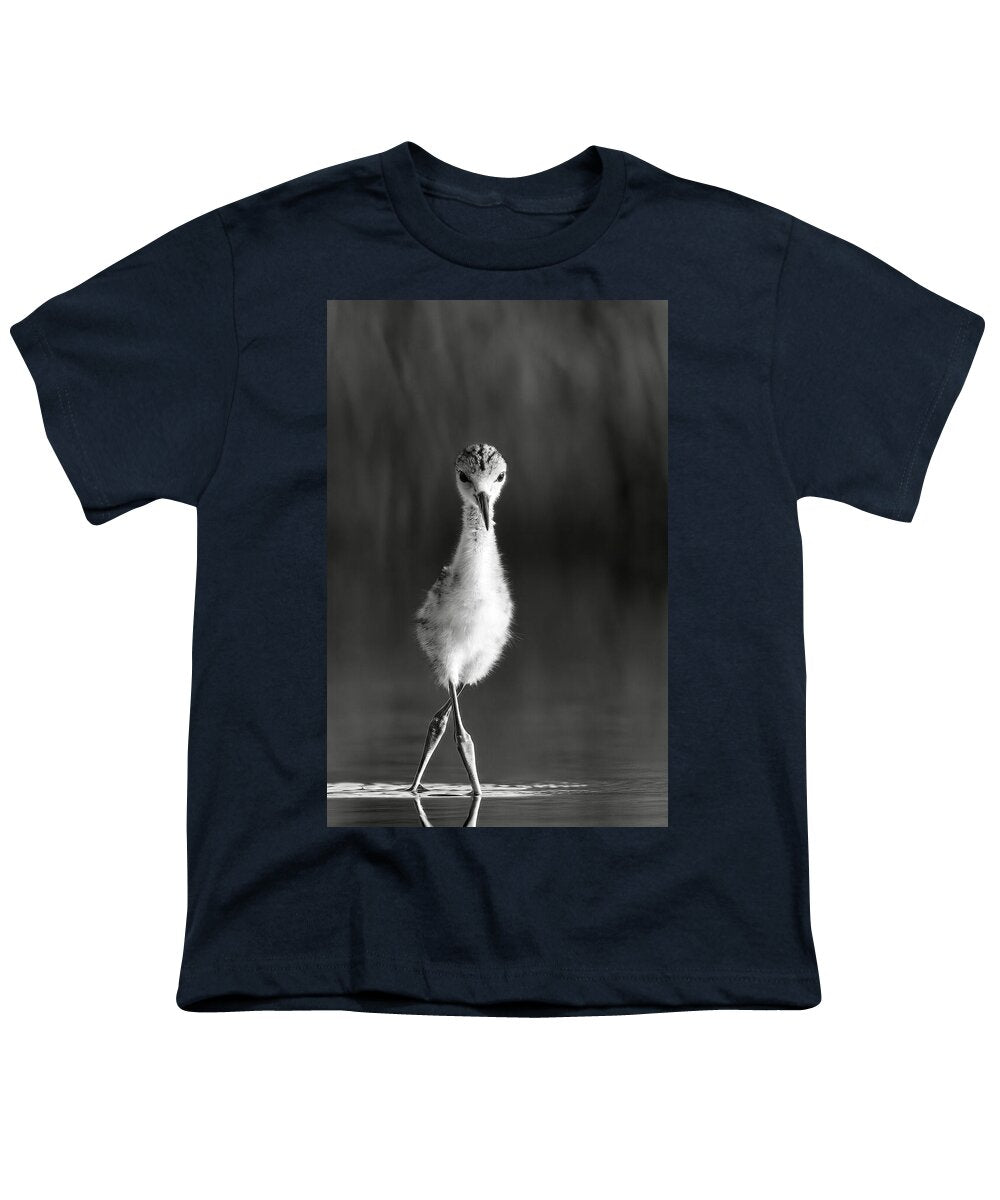 Curious Young Bird Standing in Water - Youth T-Shirt