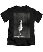 Curious Young Bird Standing in Water - Kids T-Shirt