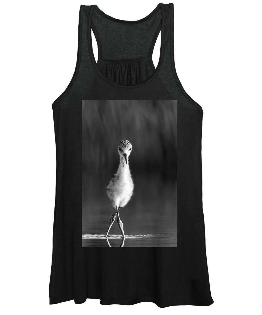Curious Young Bird Standing in Water - Women's Tank Top