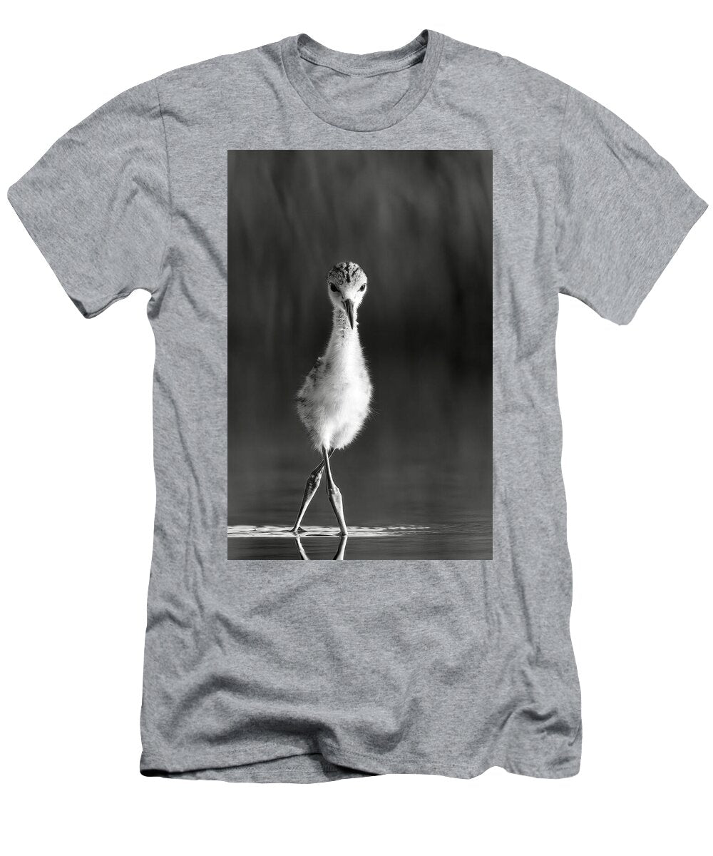 Curious Young Bird Standing in Water - T-Shirt