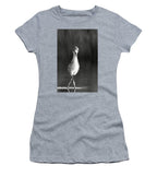 Curious Young Bird Standing in Water - Women's T-Shirt