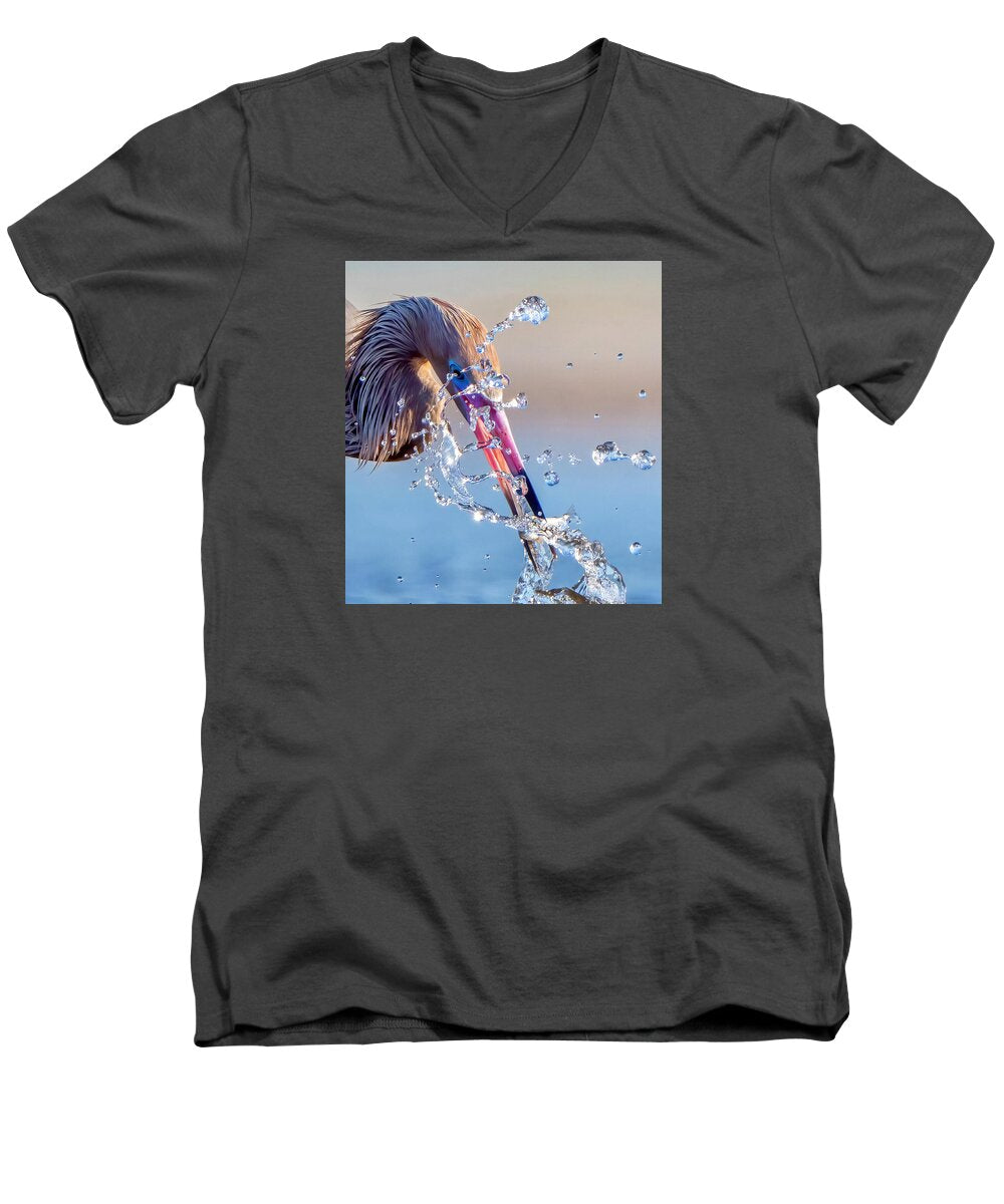 Heron Catching Its Prey in Motion - Men's V-Neck T-Shirt