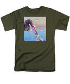 Heron Catching Its Prey in Motion - Men's T-Shirt  (Regular Fit)