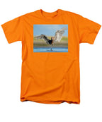 Hunter - Men's T-Shirt  (Regular Fit)