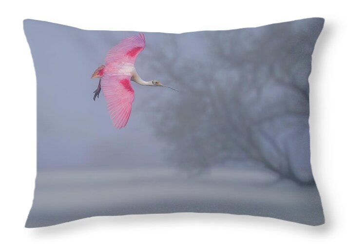 Pink veil - Throw Pillow